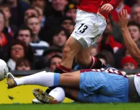 defensas centrales ea sports fc